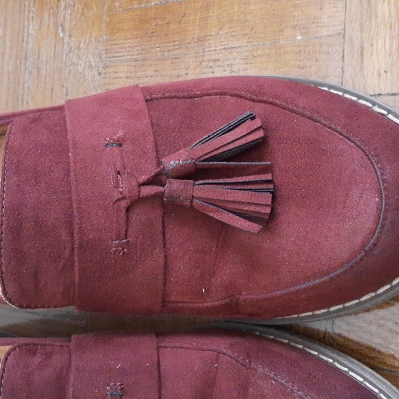 BC Burgundy Suede Block Chunky Tassle Loafer Heels - Picture 6 of 12